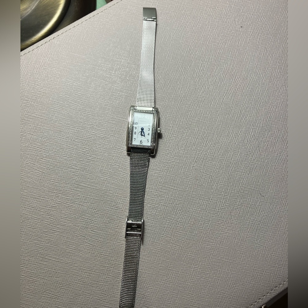 🌺Authentic Tiffany & Co. Diamond Watch - Picture 3 of 12